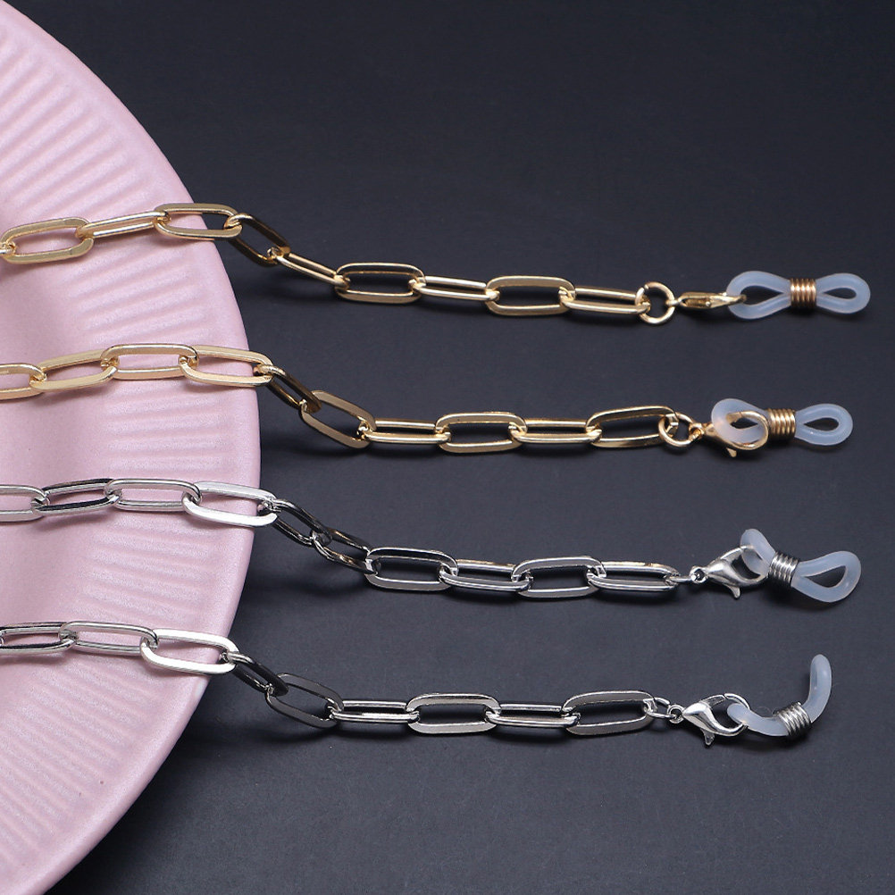 Mask Chain Holder - سلسلة نظارات معدنية ذهبية اللون على